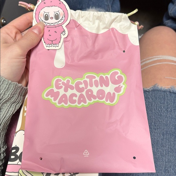 Pink Labubu - Picture 5 of 5